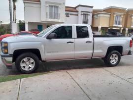 2014 Chevrolet Silverado, AR789854