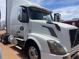 2015 Volvo VNL 630 6X4 T/A, $ 698,000.00, AR268656