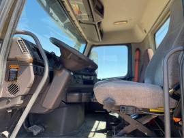 2012 Volvo VNL 4X2, $ 658,000.00, AR206224