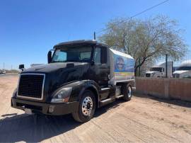 2012 Volvo VNL 4X2, $ 658,000.00, AR206224