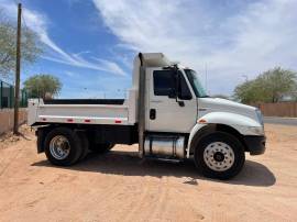 2010 Internacional Camion Volteo, AR127444