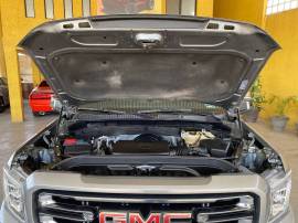 2022 GMC Sierra Crew Cab AT4