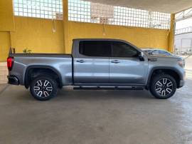 2022 GMC Sierra Crew Cab AT4