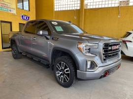 2022 GMC Sierra Crew Cab AT4