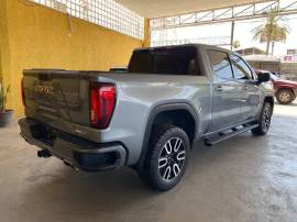 2022 GMC Sierra Crew Cab AT4