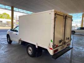 2017 Nissan NP300 Caja Seca